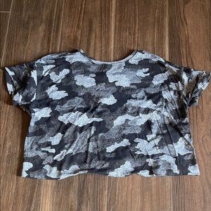 Lululemon Black and Gray Camouflage Tee